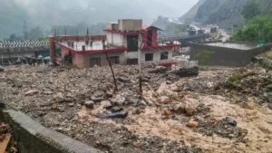 Ramban-Reasi Cloudburst News भारी बारिश और भूस्खलन से 11 की मौत, IMD का Heavy Rain Alert